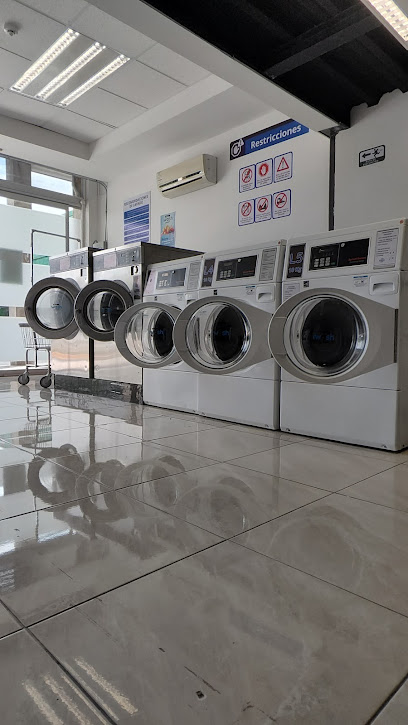 Iwash Laundry Lavandería De Autoservicio Lavandería cerca de mi